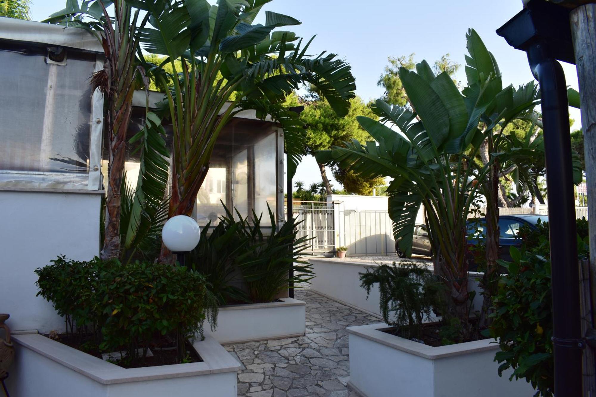 Art Village Residence Bisceglie Exteriör bild